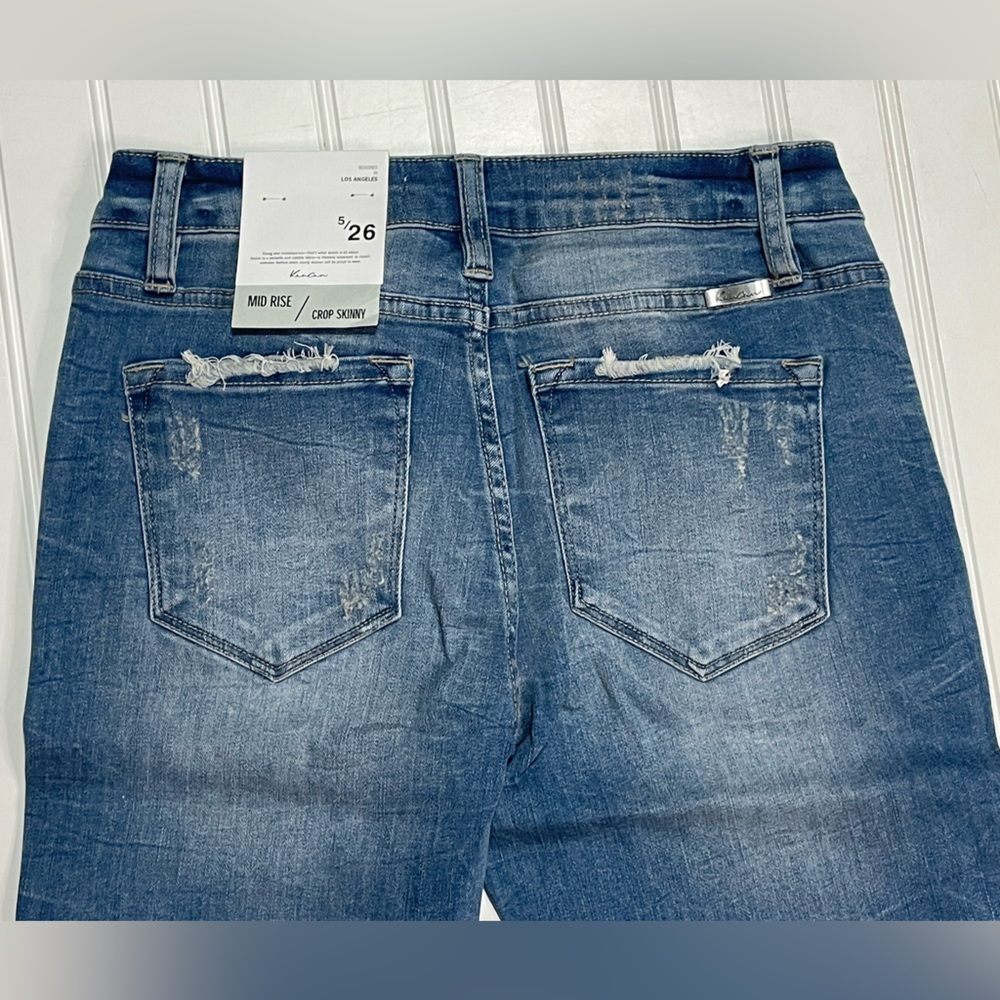 NWT Kancan Mid-Rise Distressed Cropped Skinny Capri - Picture 13 of 13